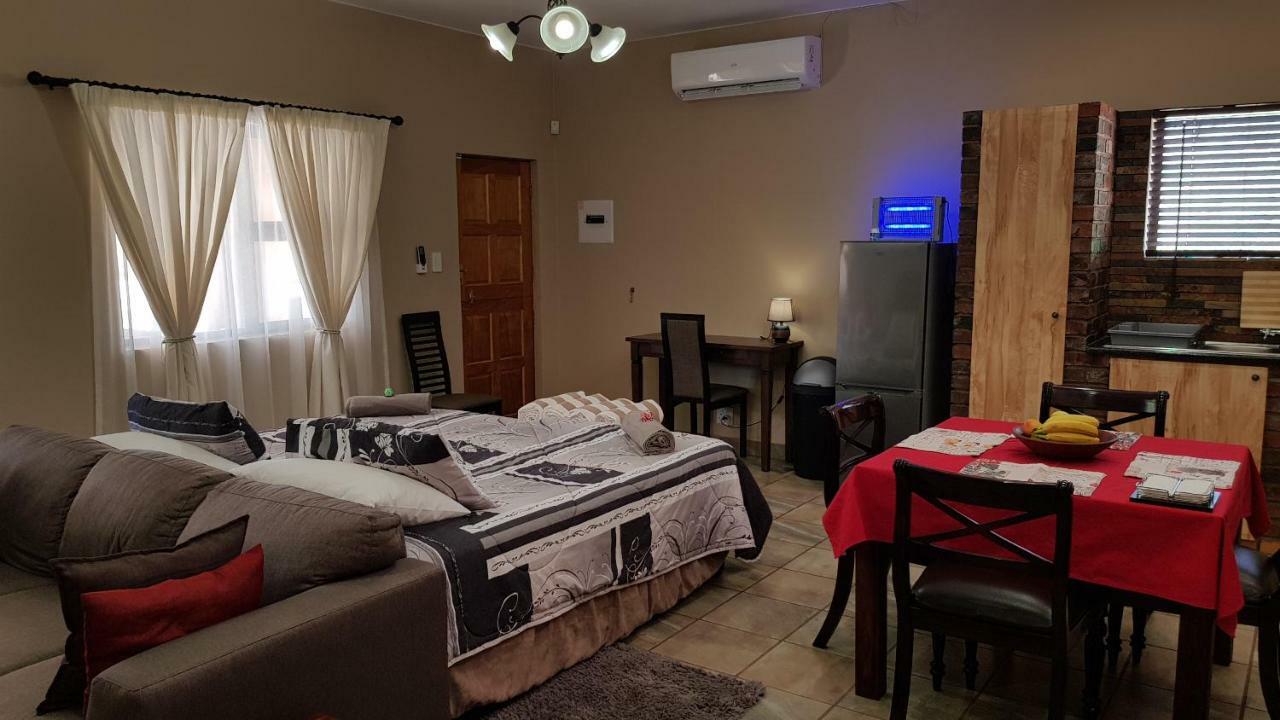 Cottage Lenise Phalaborwa Exterior foto